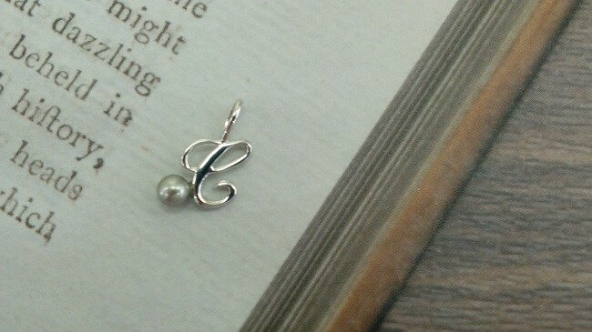 J-96C伊勢志摩あこや本真珠SV製イニシャルペンダント(C)