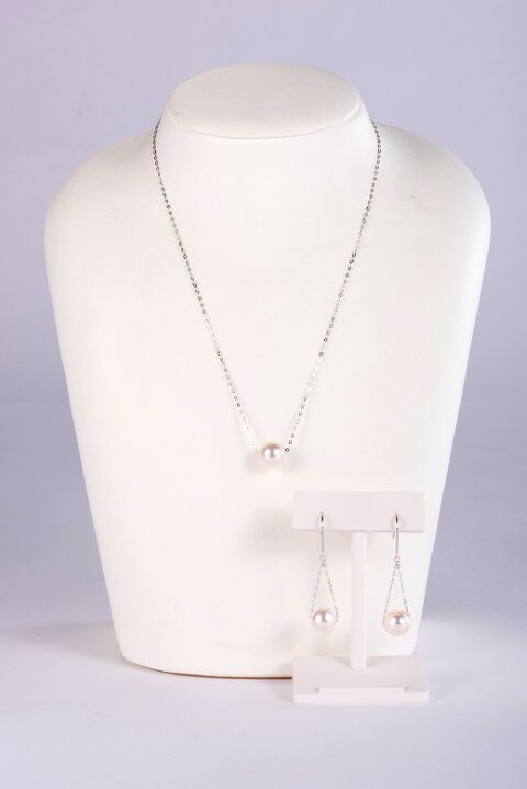 W-4あこや真珠ペンダント・ピアスセット