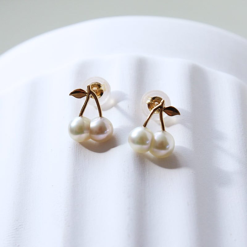 【ふるさと納税】 パール優美 双子真珠 ツインパール アコヤ真珠 無調色 ナチュラルカラー K18 チェリーピアス / 18金 あこや ピアス 真珠 伊勢志摩 志摩 アクセサリー ギフト パール ホワイトデー クリスマス 誕生日 さくらんぼ チェリー サムネイル2