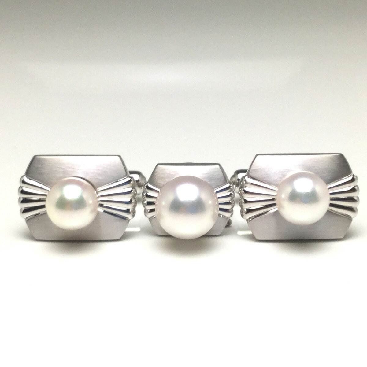 【ふるさと納税】 真珠 アクセサリー シルバー タイタック カフス セット パール 9ミリ / 7.5ミリ ネクタイ スーツ メンズ 冠婚葬祭 慶事 弔事 結婚式 入学式 卒業式 / 老舗の真珠専門店・花珠級アコヤ真珠 紳士用パールタイタックセット9.0ミリ/7.5ミリ（タイプ：B） サムネイル2