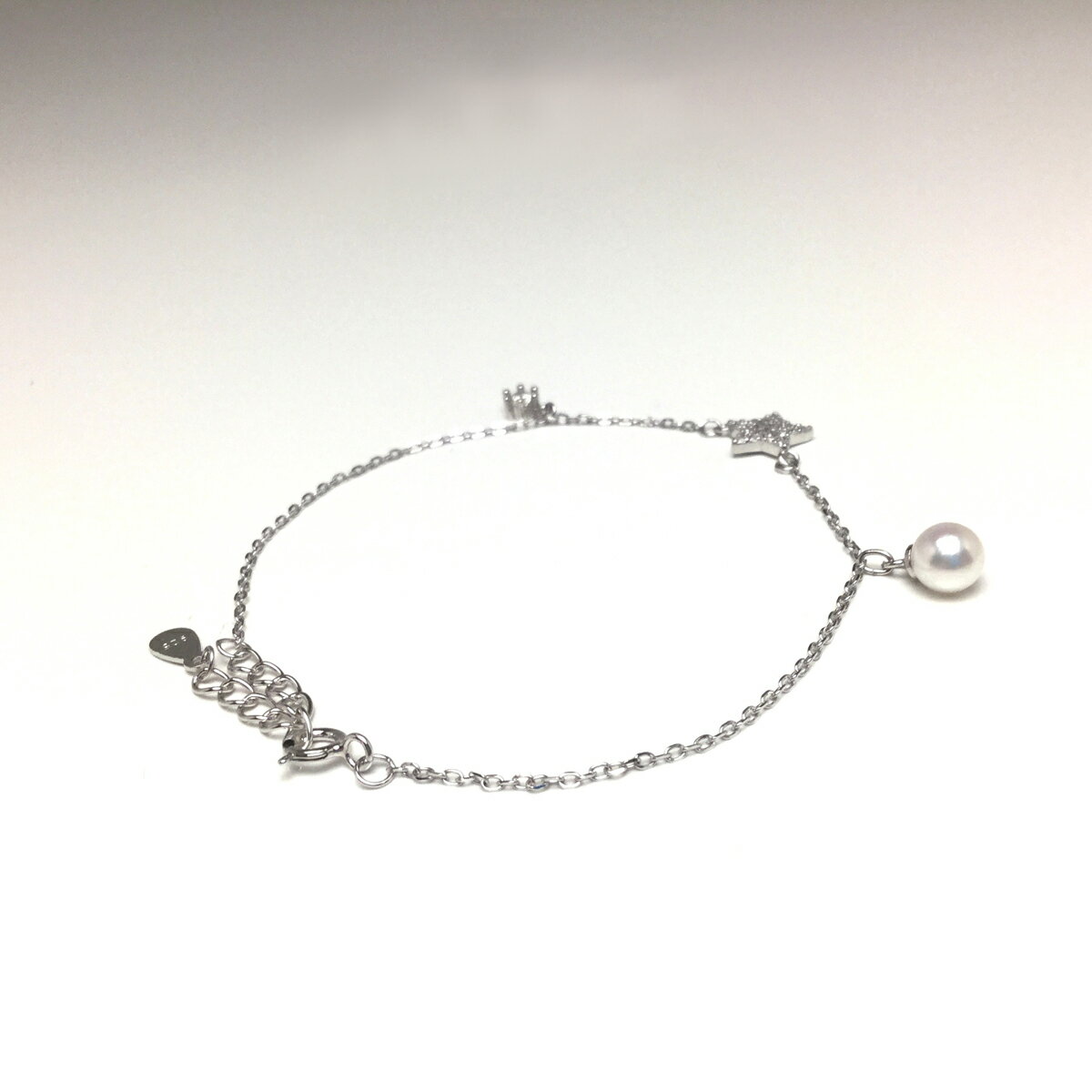 【ふるさと納税】 真珠 パール あこや アクセサリー ブレスレット ジュエリー 星 三重県 伊勢志摩 志摩 冠婚葬祭 結婚式 葬式 クリスマス バレンタイン ホワイトデー レディース / 老舗の真珠専門店・ アコヤ真珠ブレスレット 5.5～6.0 ミリ スター・キュービックジルコニア サムネイル2