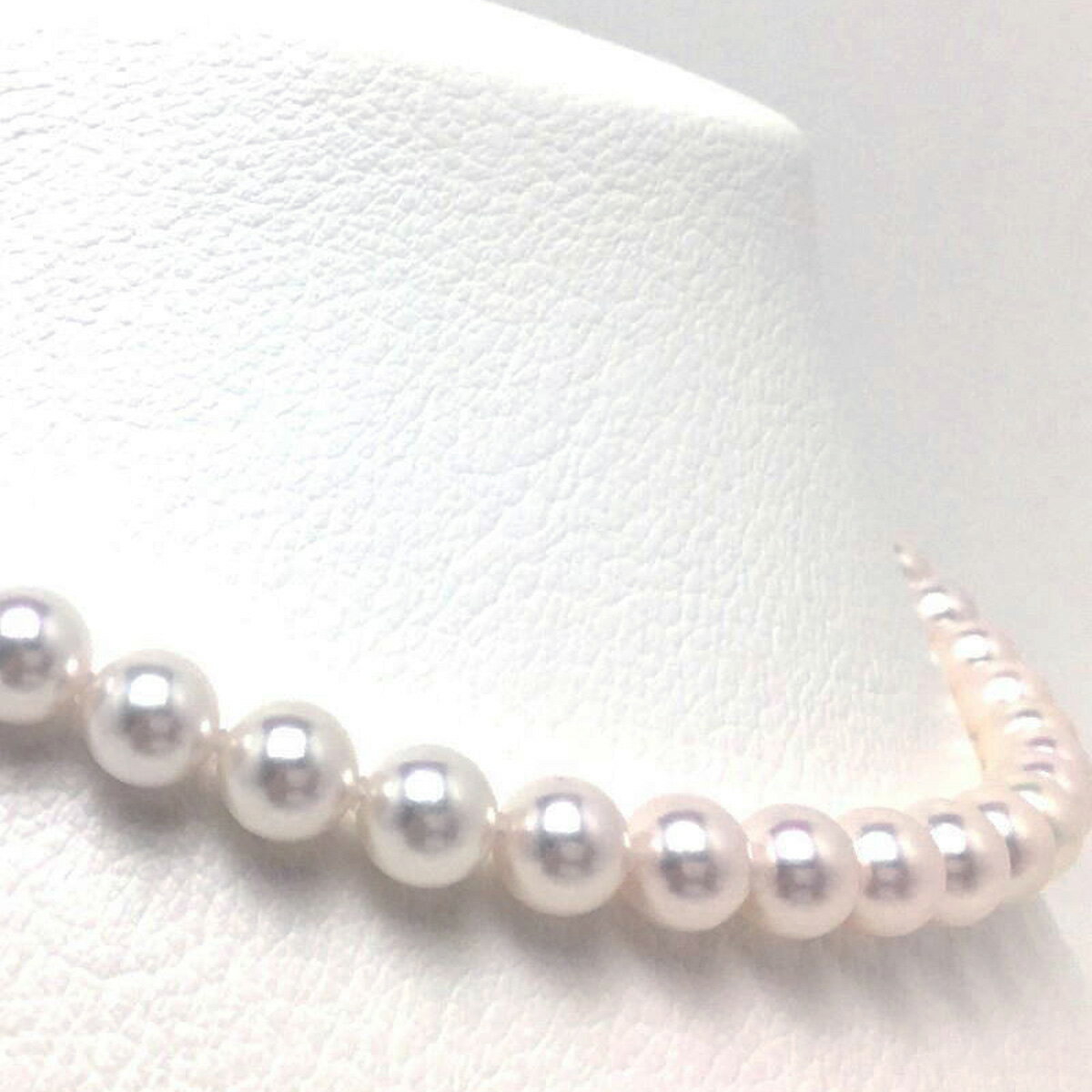 【ふるさと納税】 真珠 パール アクセサリー ネックレス イヤリング ピアス 伊勢志摩 志摩 三重県 あこや セット ジュエリー 冠婚葬祭 結婚式 葬式 入学式 卒業式 / 老舗の真珠専門店・ 花珠 鑑別書付きアコヤ真珠 ネックレス ・ イヤリング ・ ピアス セット 7.5～8.0 ミリ サムネイル2