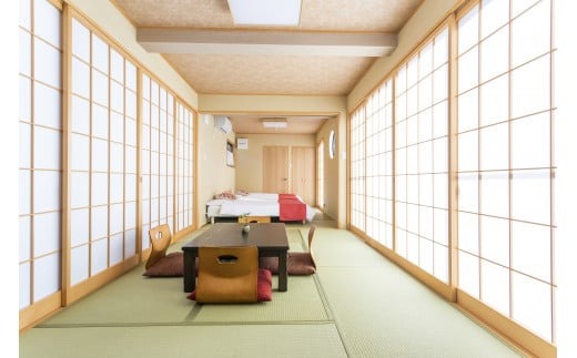 【ふるさと納税】 カブクリゾートペア宿泊券（トレーラーハウス利用） / 伊勢志摩 伊勢 志摩 三重 旅行券 旅行 体験 宿泊 観光 貸し切り 貸切 グランピング サウナ バーベキュー アウトドア キャンプ いせ しま かんこう りょこう 食べる 泊まる 遊ぶ サムネイル2