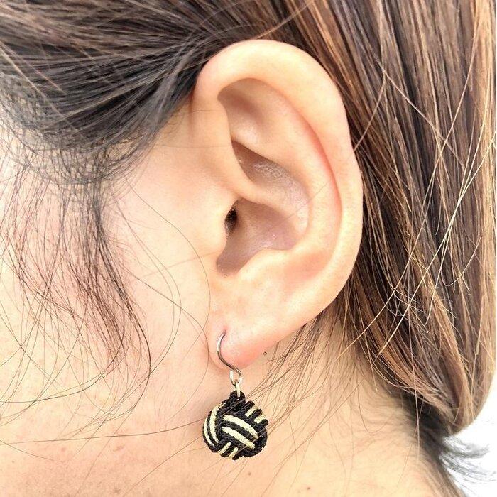 【ふるさと納税】【伊賀組紐】ピアス　モンキー　黒金銀 サムネイル3