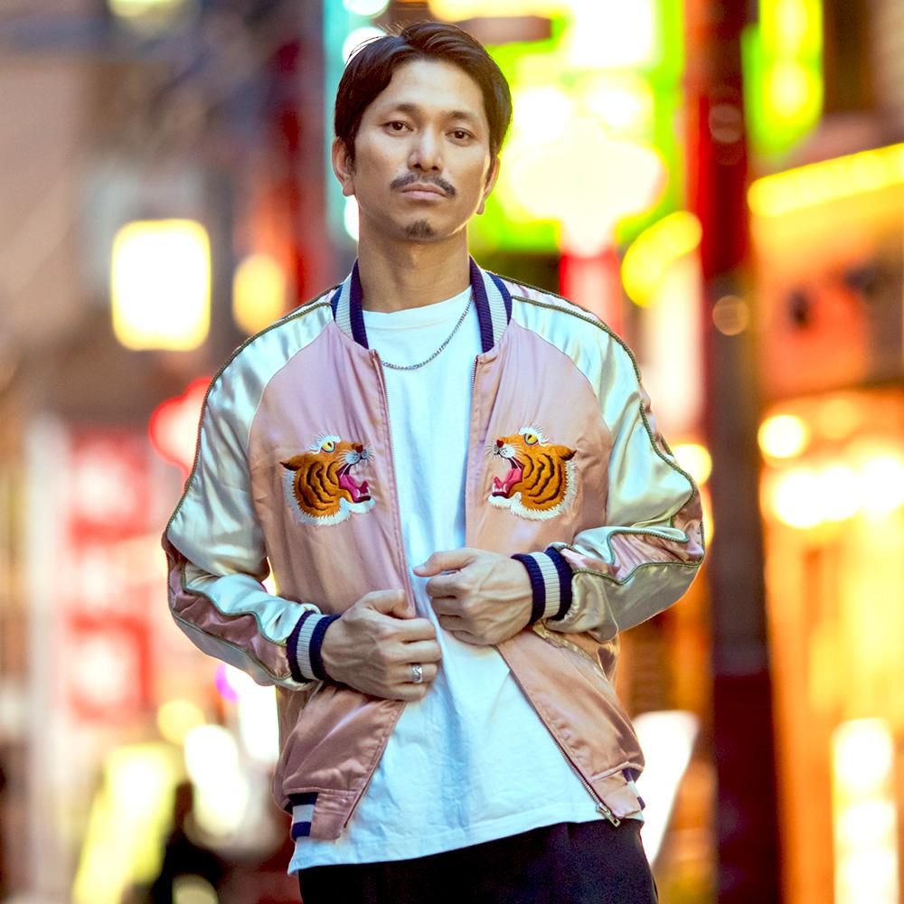 【ふるさと納税】伊賀くみひも 虎×くのいちスカジャン(ピンク×ベージュ)男女兼用【サイズ選択可】 サムネイル3