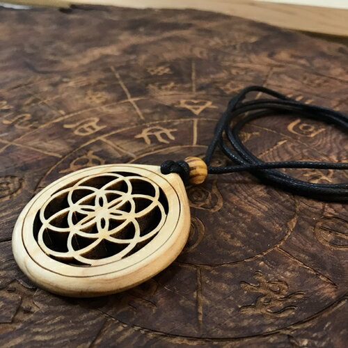 シードオブライフ　パワーネックレス　三重県産　ひのき製　紐の色　赤（エンジ）／KOSHIKARI　ふるさと納税　アクセサリー　大紀ブランド　三重県　大紀町