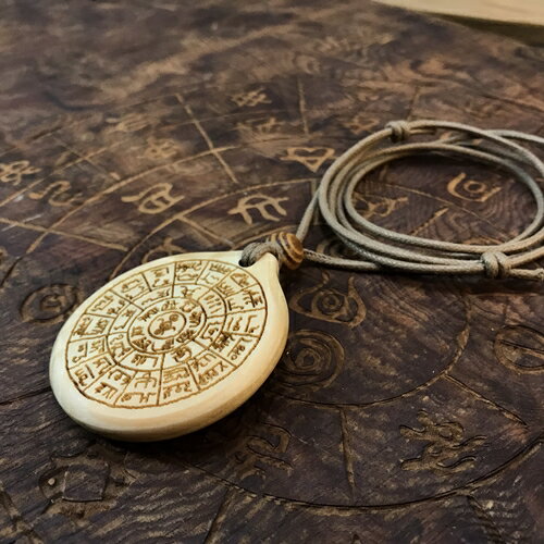 龍体文字　フトマニ図　パワーネックレス　三重県産　ひのき製　紐の色　黒／KOSHIKARI　ふるさと納税　アクセサリー　大紀ブランド　三重県　大紀町