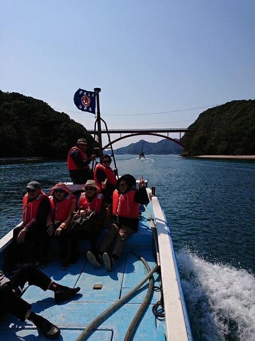 漁村で 1泊 漁師 体験 セット ／友栄水産 宿泊 貸切 クルージング 魚さばき体験 三重県 南伊勢町