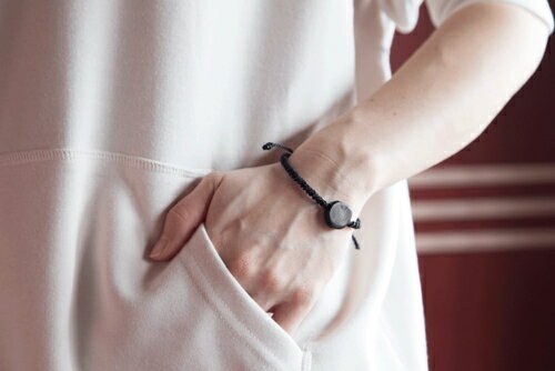 【ふるさと納税】 伊勢志摩備長炭 丸ブレスレット ／ アジアイロ雑貨店 アクセサリー 工芸 森の黒いダイヤ ロウビキ紐 天然物 自然素材 三重県 南伊勢町 サムネイル3