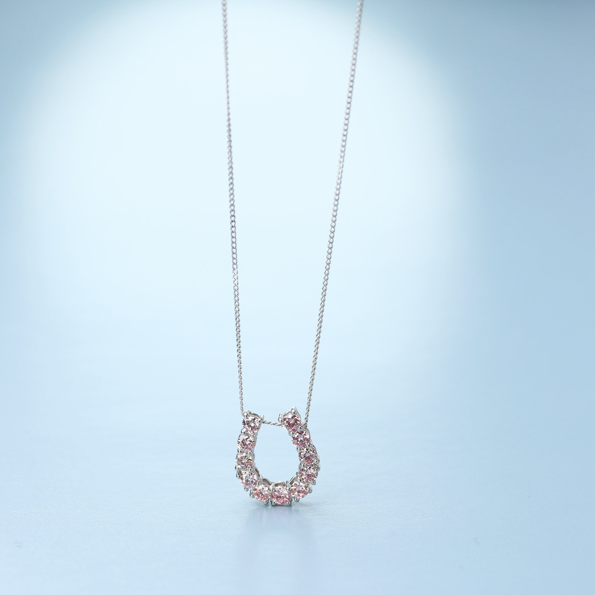 【ふるさと納税】プラチナ900 ラボピンクダイヤ0.363ct 馬蹄ネックレス / PT900-N007PK [AM320] / プラチナ900 ピンクダイヤモンド 馬蹄ネックレス アクセサリー ギフト プレゼント サムネイル3