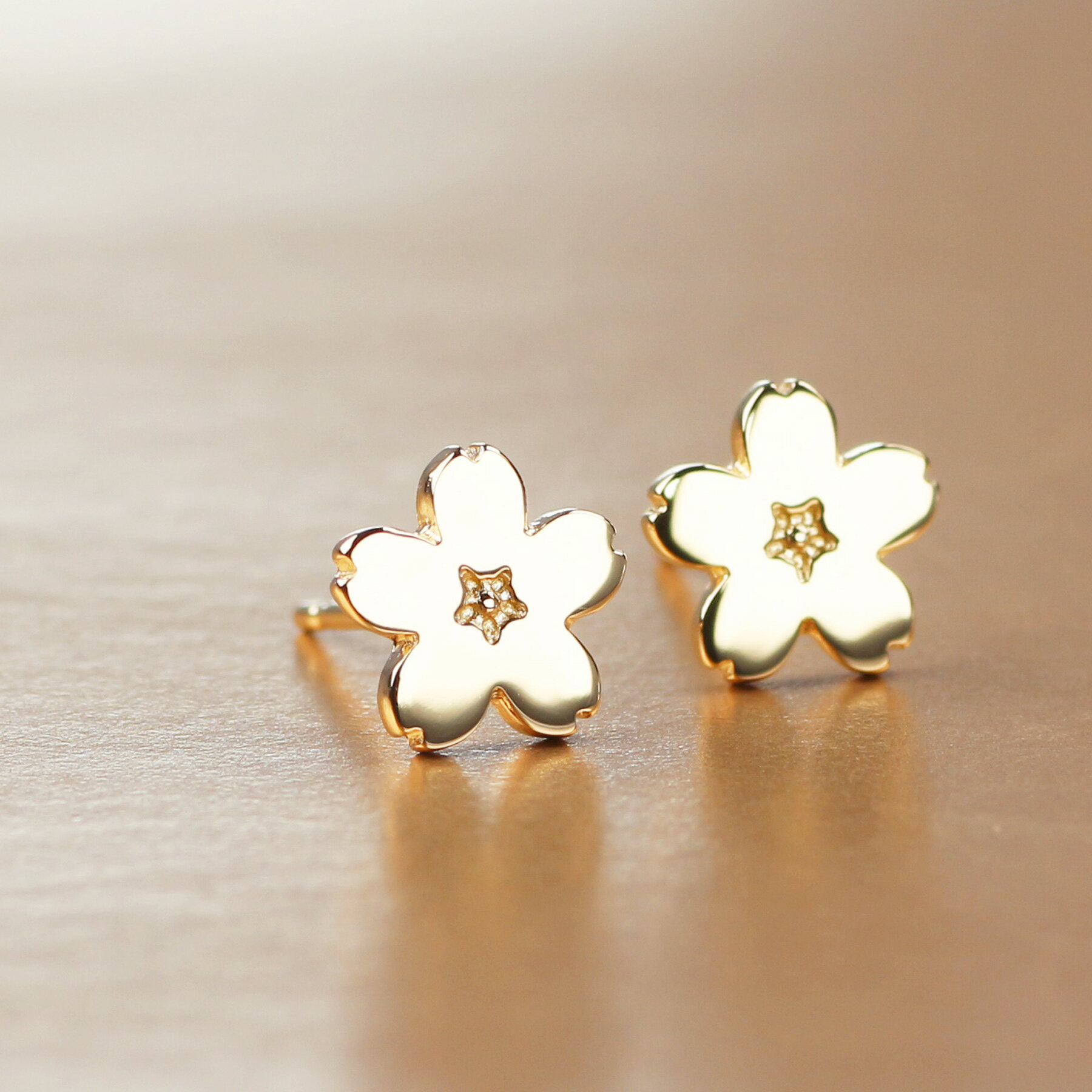 18金イエローゴールド 桜モチーフピアス 上品ジュエリー / K18-KP002 [AM314] / 金 イエローゴールド 桜モチーフ ピアス アクセサリー 上品 ギフト プレゼント