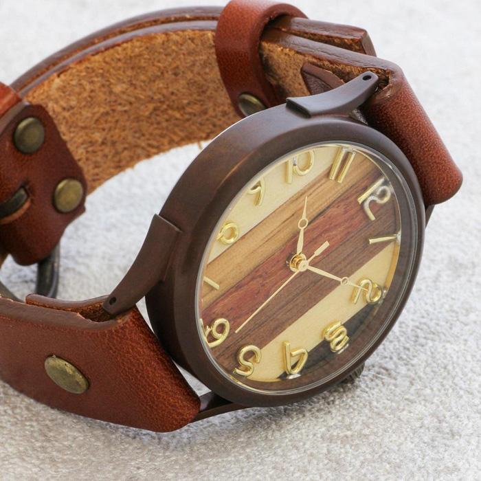 【ふるさと納税】5種類のナチュラルウッドを組み合わせて作るハンドメイドウォッチ　インデックス有　Lサイズ　ベルトカラー：茶　WB081L(45)-茶 サムネイル3