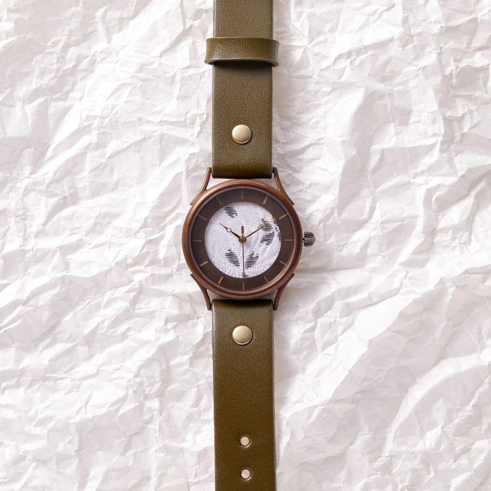 【ふるさと納税】伝統工芸品【西陣織 白】の文字盤が美しいハンドメイドウォッチ　バーデザイン　ベルトカラー：オリーブ　WJ002L 西陣白-オリーブ サムネイル2