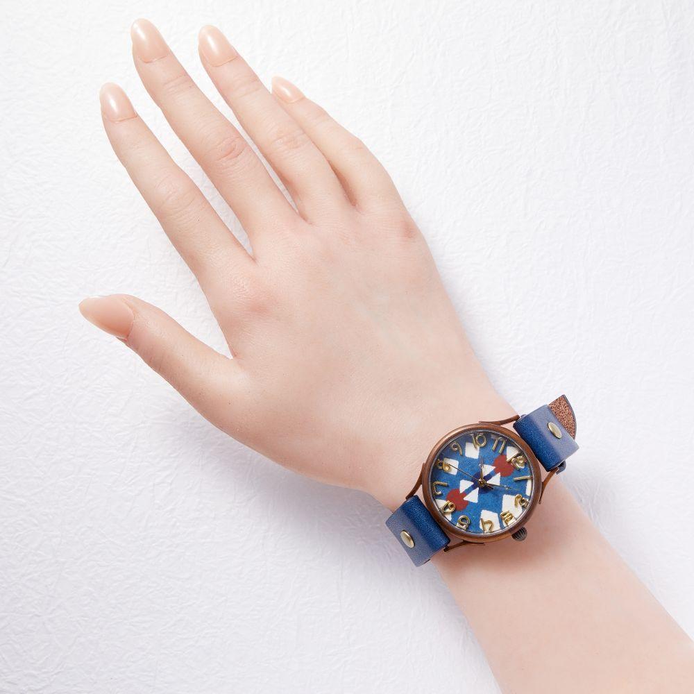 【ふるさと納税】伝統文様【数珠】が美しい 和染千代紙で作ったハンドメイドウォッチ　ベルトカラー：茄子紺　WJ004L 数珠-茄子紺 サムネイル3