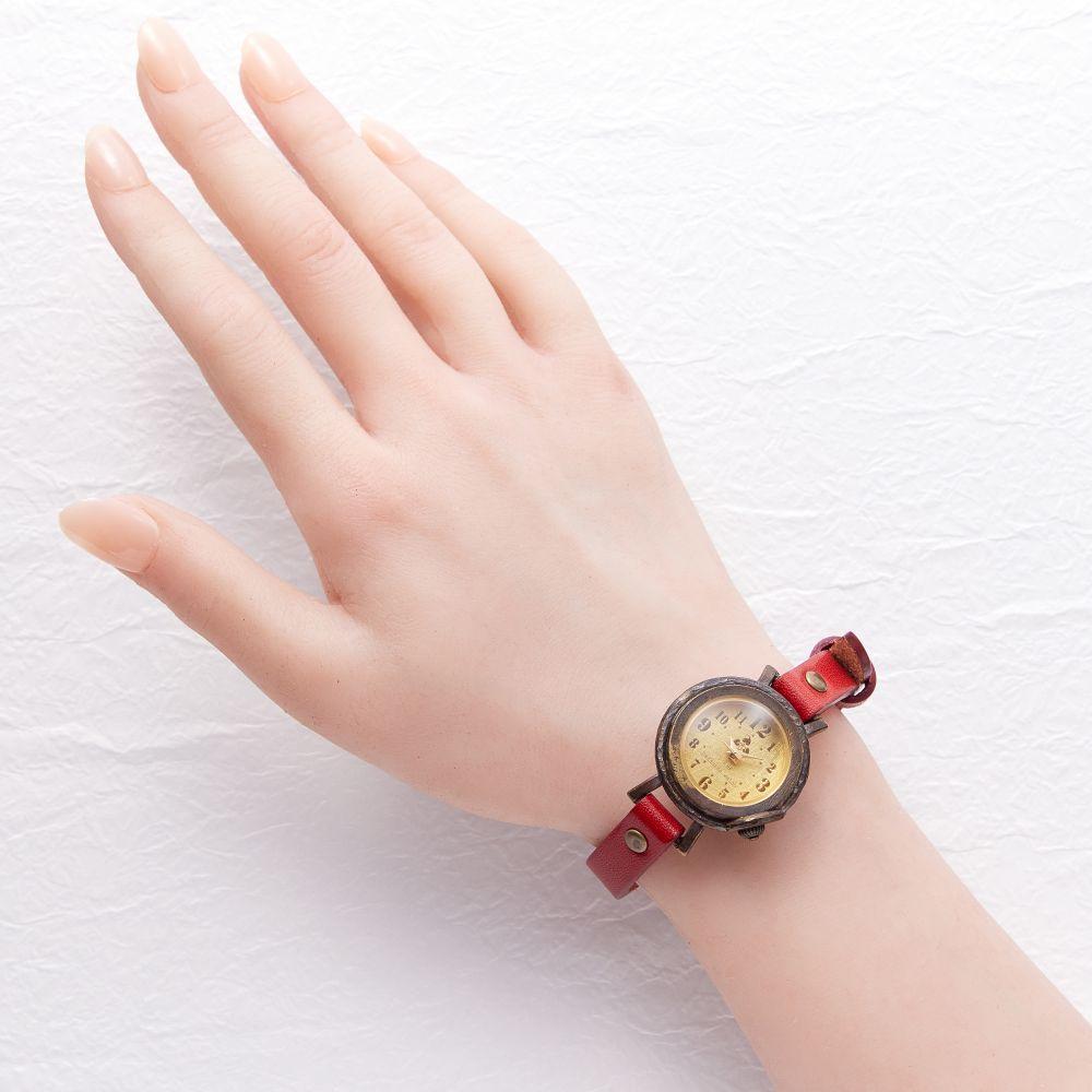 【ふるさと納税】アンティークな【真鍮ヘアライン】が上品で個性的なハンドメイドウォッチ　Sサイズ　ベルトカラー：赤　WB013S 赤 サムネイル2