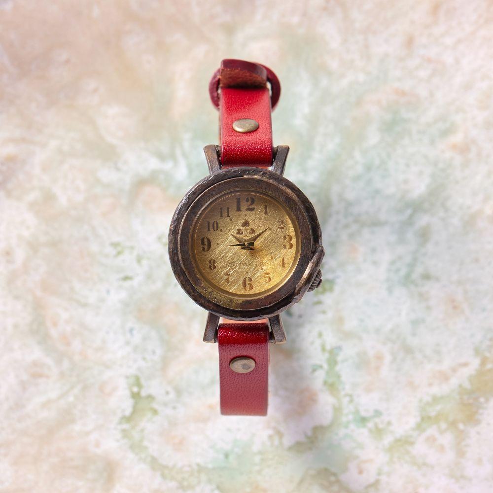 【ふるさと納税】アンティークな【真鍮ヘアライン】が上品で個性的なハンドメイドウォッチ　Sサイズ　ベルトカラー：赤　WB013S 赤 サムネイル3