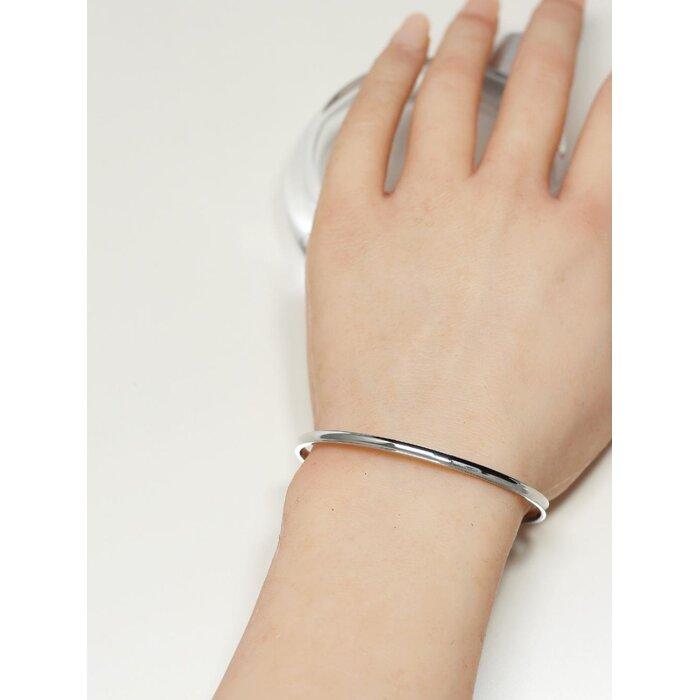 【ふるさと納税】【SILVERプラチナコーティング】逆甲丸のデザインが印象的で美しいバングル クールな大人カラーが人気　SV-B003 サムネイル2