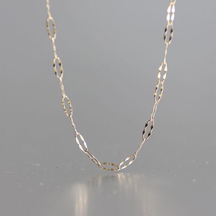 【ふるさと納税】【K10イエローゴールド チェーンネックレス】存在感あふれるペダルLチェーン 印象的な胸元に 長さ40cm　SN1007-K10 / 金 ゴールド ジュエリー アクセサリー ギフト プレゼント レディース シンプル 定番 サムネイル2