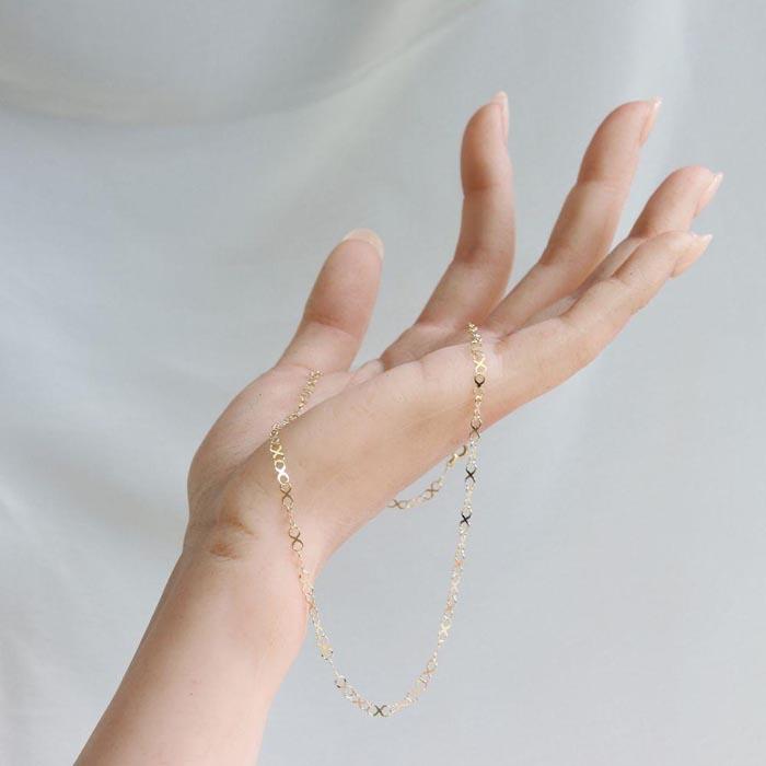 【ふるさと納税】【K10イエローゴールド チェーンネックレス】永遠の結びつきインフィニティチェーン 個性的な胸元に 長さ40cm　SN1008-K10(40) / 金 ゴールド ジュエリー アクセサリー ギフト プレゼント レディース シンプル 定番 サムネイル3