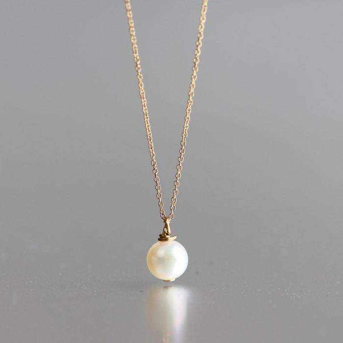 小さいながらも存在感のある 6mm 淡水パールネックレス チェーンカラー：ゴールド サイズ：45cm PE002Y