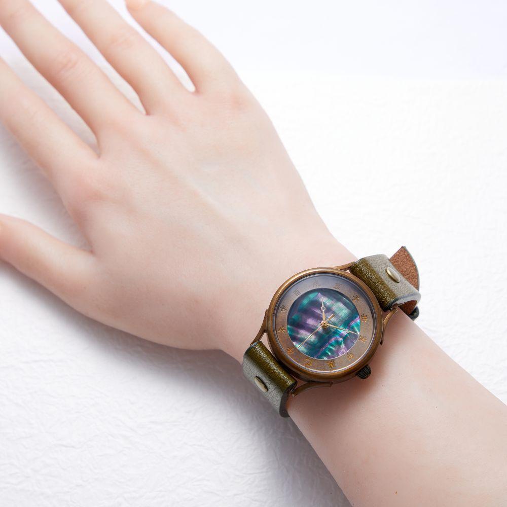 【ふるさと納税】伝統工芸品【螺鈿(らでん)黒】の文字盤が美しい腕時計　干支インデックス　ベルトカラー：オリーブ　WJ001L 螺鈿黒-オリーブ サムネイル3