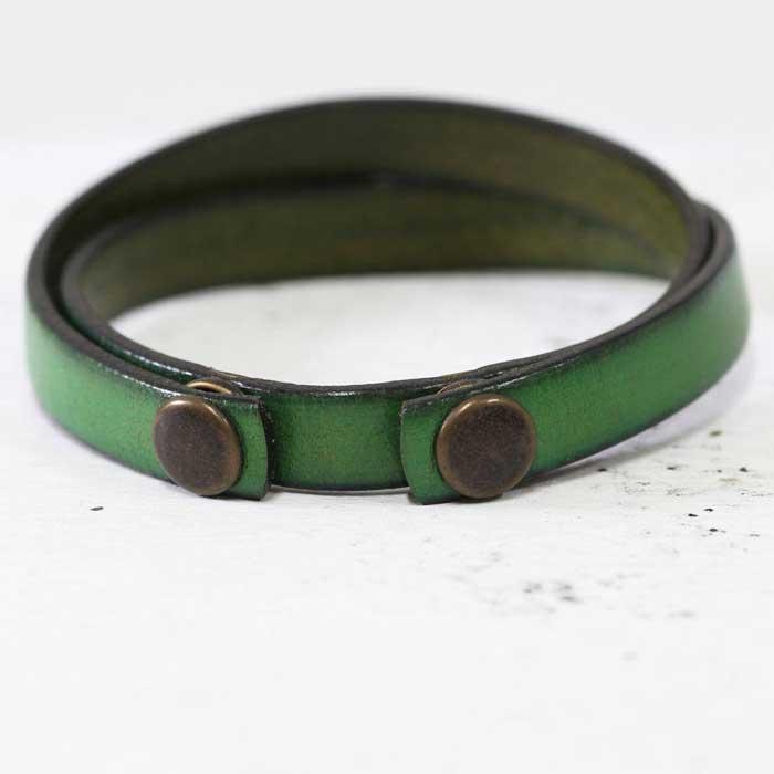 牛革で作る オシャレに決まる クールなレザーブレスレット ハンドメイド イタリアンレース　レザーカラー：緑　WL002-緑
