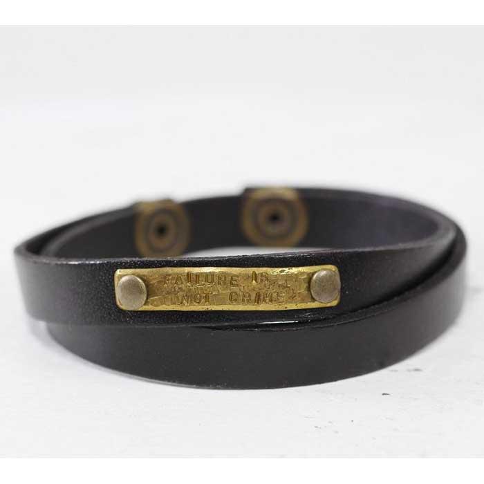 レザーブレスレット 格言メッセージが刻まれたプレート付き 牛革　イタリアンレース　レザーカラー：黒　WL003-黒