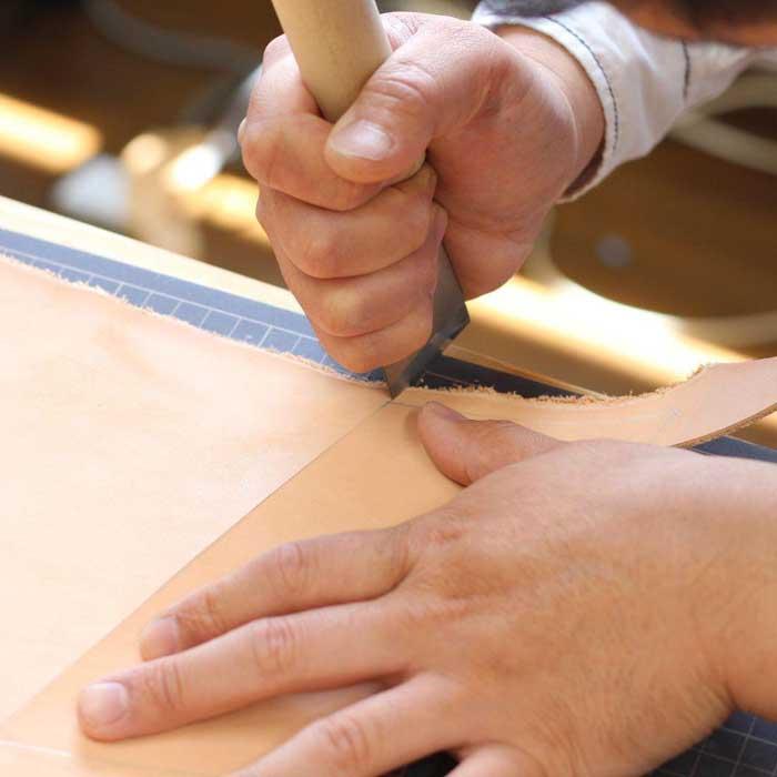 【ふるさと納税】レザーブレスレット 格言メッセージが刻まれたプレート付き 牛革　イタリアンレース　レザーカラー：茶　WL003-茶 サムネイル3