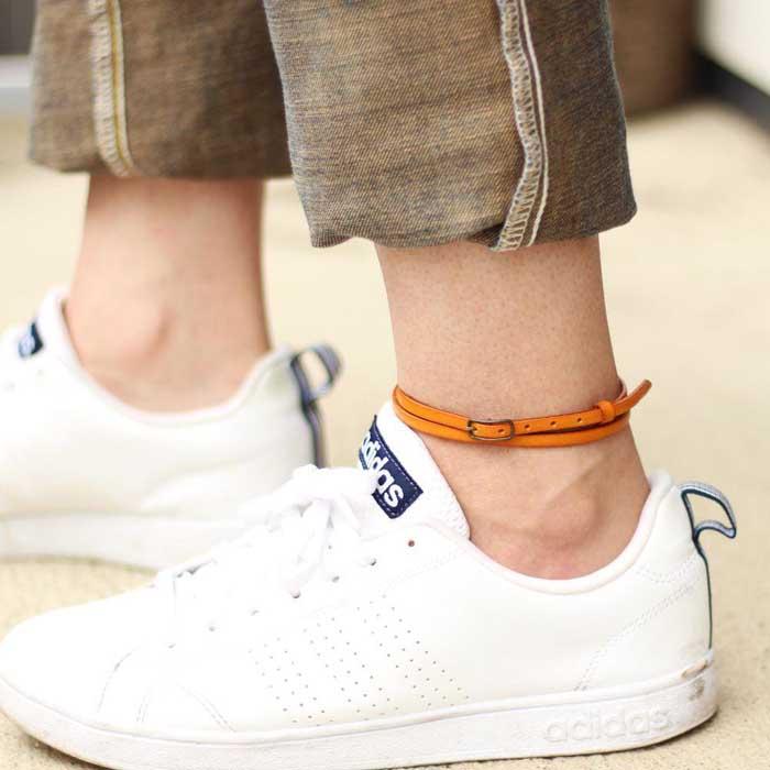 【ふるさと納税】【栃木レザー 3重巻きブレスレット アンクレット】自由にアレンジを楽しめるデザイン レザーカラー：蜜柑　WL009 蜜柑 サムネイル2