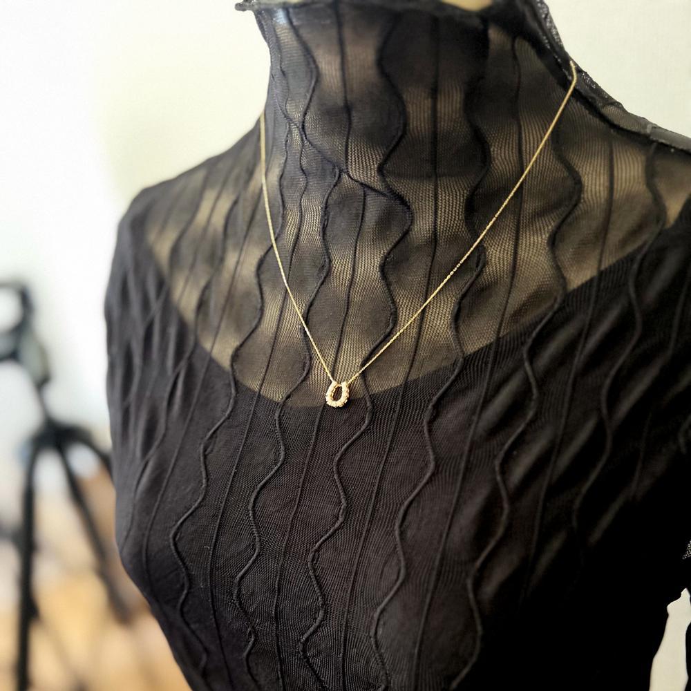 【ふるさと納税】【K18イエローゴールド ラボダイヤモンドネックレス】0.363ct 11粒ダイヤで作る幸福のモチーフ 馬蹄ネックレス 長さ50cm　K18-N007 サムネイル3