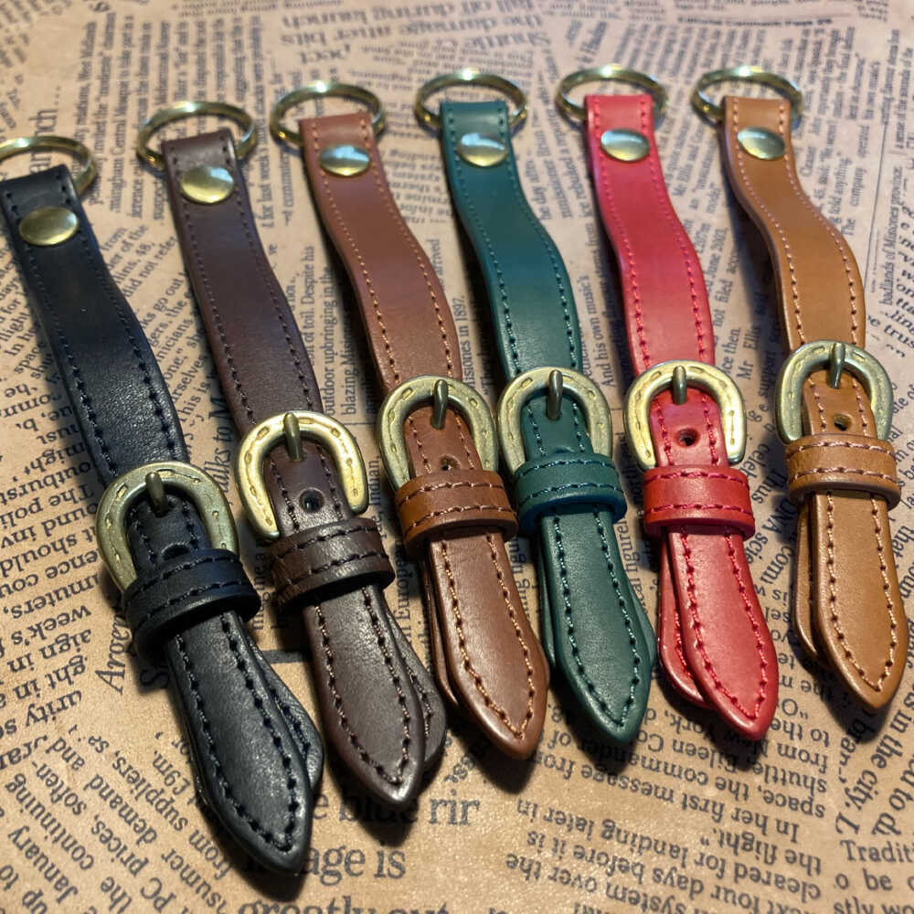 【ふるさと納税】【選べるカラー】蹄鉄バックルキーリング / 競馬 馬 競走馬 本革 革小物 ハンドメイド レザー 雑貨 日用品 / 栗東市 / 株式会社ブルズエフ[BIAU036] サムネイル2