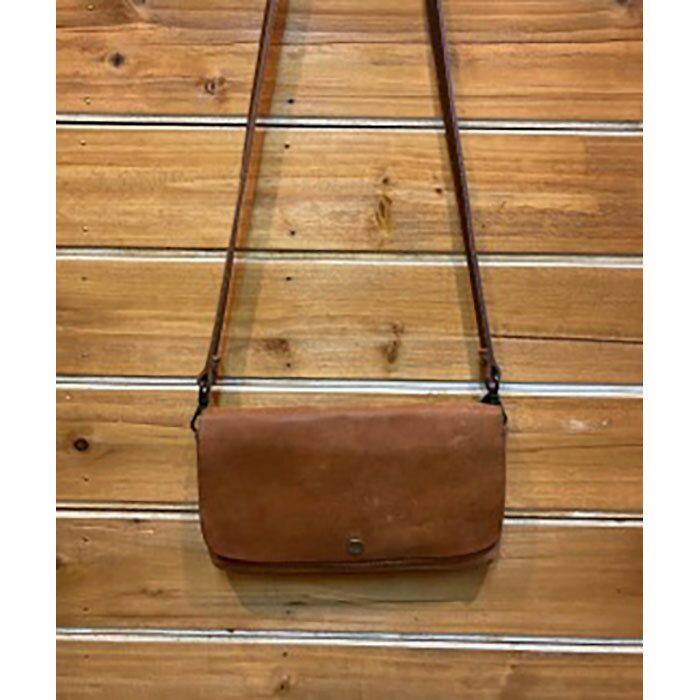 【本革】スマホも入るお財布ポシェット（大）［キャメル］ | 甲賀市 本革 レザー 財布 ポシェット スマホ収納 コンパクト 高級感 人気 おすすめ 鞄 カバン ファッション 小物 ギフト プレゼント お取り寄せ 通販 送料無料 ふるさと納税