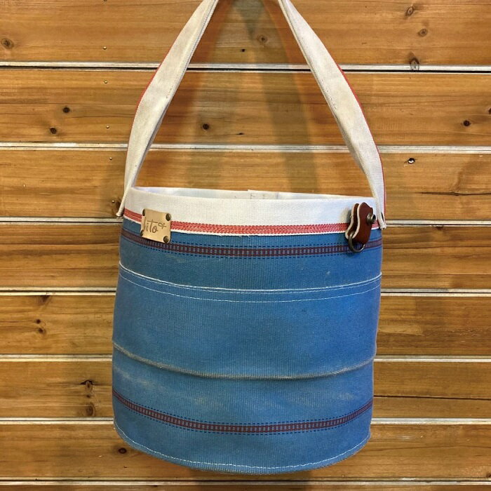 消防ホース・アップサイクルバッグ | 甲賀市 アップサイクル 雑貨 リサイクル素材 バッグ 防災グッズ 耐久性 高品質 手作り エコ素材 人気 おすすめ 鞄 カバン ファッション 小物 ギフト プレゼント お取り寄せ 通販 送料無料 ふるさと納税