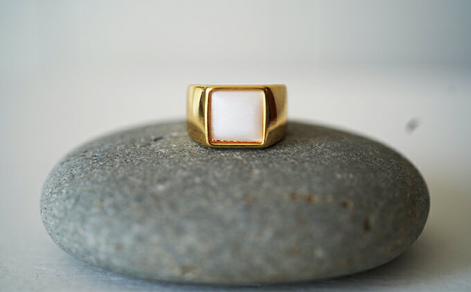 【ふるさと納税】池蝶貝（イケチョウガイ）スクエアリング【15号】 アクセサリー 指輪 ファッション小物 雑貨 　お届け：受注生産品のため納期約1か月 サムネイル2