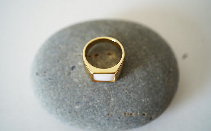 【ふるさと納税】池蝶貝（イケチョウガイ）スクエアリング【15号】 アクセサリー 指輪 ファッション小物 雑貨 　お届け：受注生産品のため納期約1か月 サムネイル3