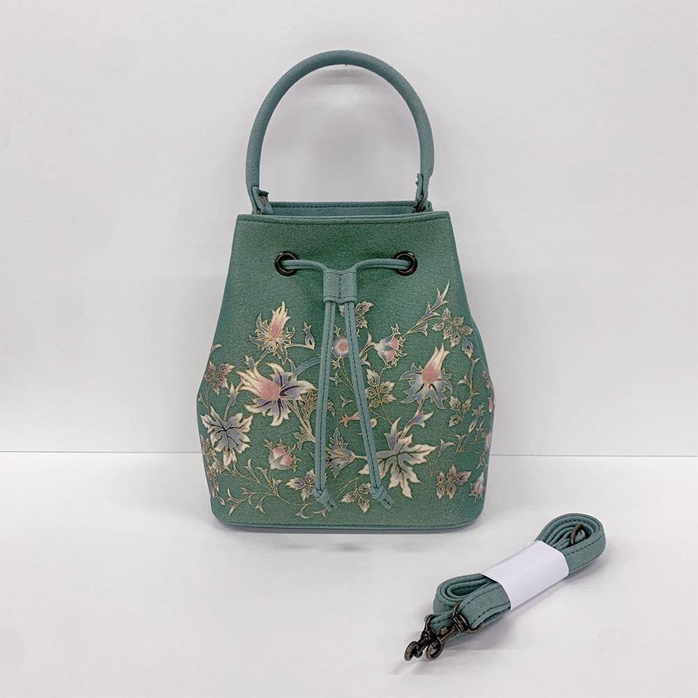 【ふるさと納税】【京都丸紅】V&A京友禅巾着バッグ（カラー選択可能） | かばん ファッション 人気 おすすめ 送料無料 サムネイル3