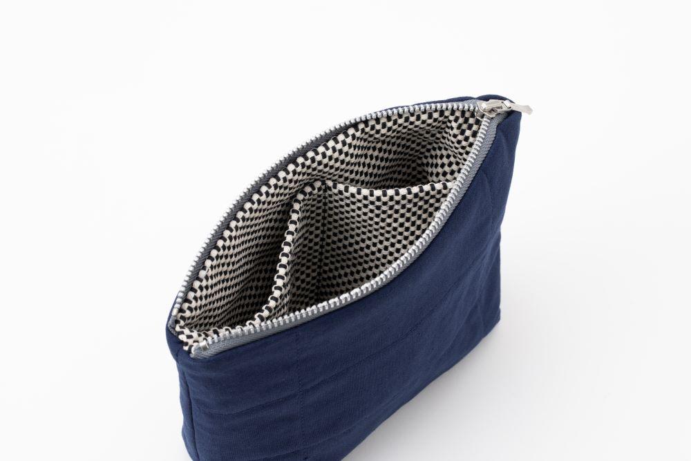 【ふるさと納税】【kiten.kyoto】HANTEN. Pouch | キテン　ポーチ　小物入れ　精密機器　USB　ファッション　加藤健旗店　カジュアル　便利　人気 サムネイル3