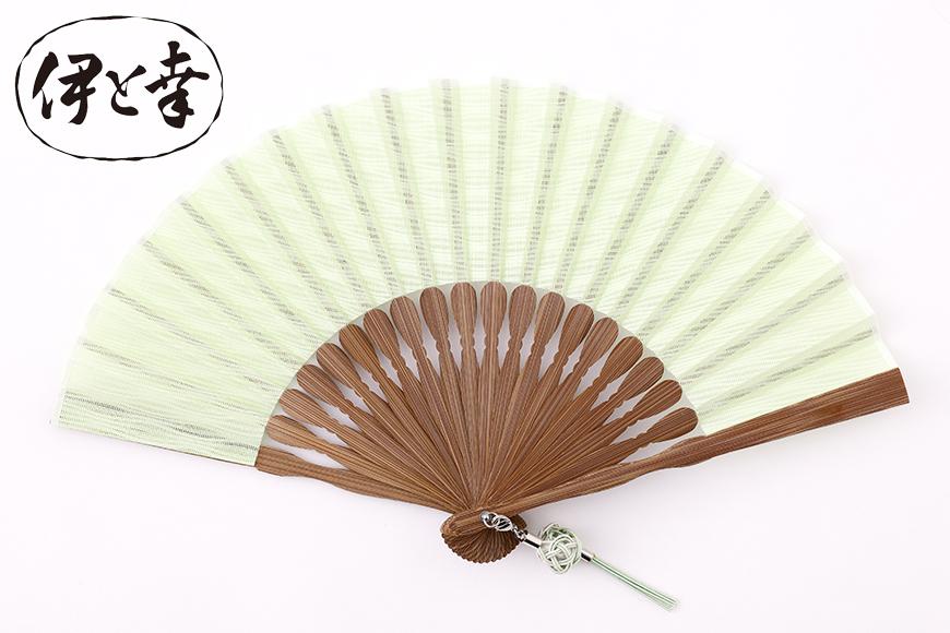 【伊と幸】《白生地の老舗が贈る》都扇-みやこおうぎ-compact絹fan（波筬柄・若草色） | 京都 扇子 和装 小物 ギフト お祝い 内祝い 伝統 工芸 老舗 伊と幸 京都府 京都市