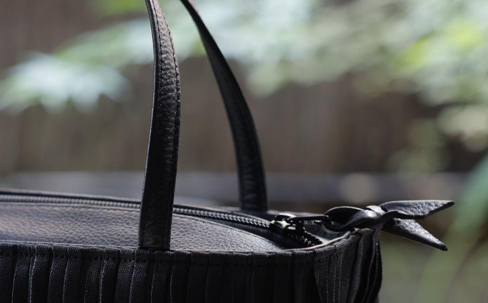 【ふるさと納税】【岩則京遊(株)】畳縁バッグ 和バッグMini《黒》 | 京都 バッグ 和風 大容量 畳緑 いわのりきょうゆう　畳　鞄　 サムネイル2