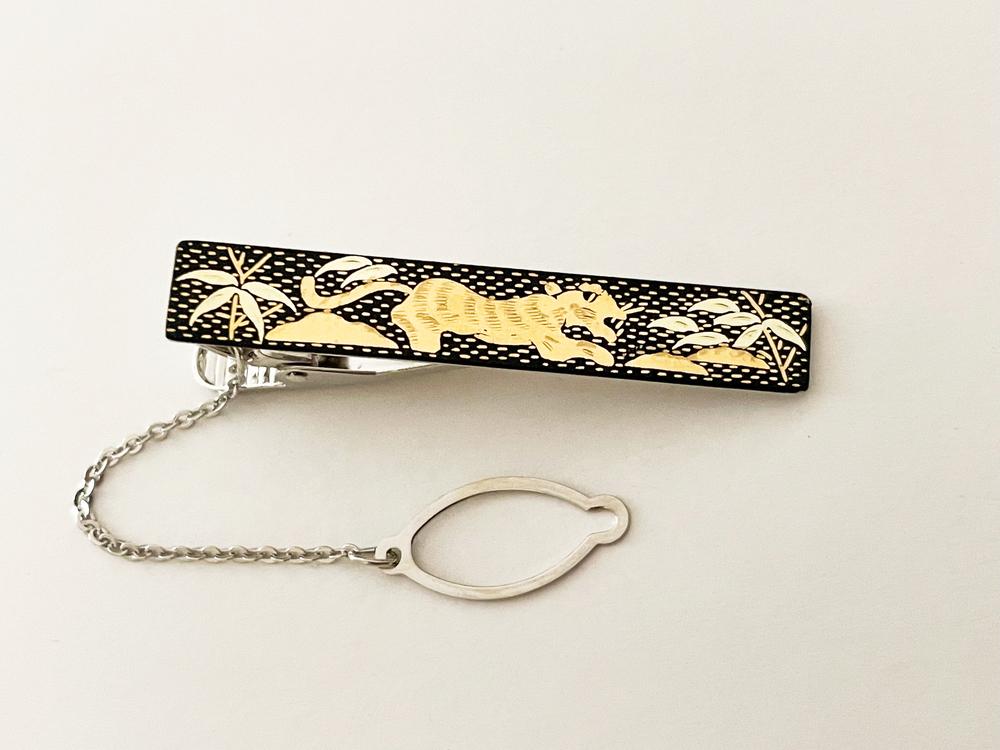 【ふるさと納税】【中嶋象嵌】タイピン　虎 | タイピン 贈り物 ギフト ビジネス 男性 ファッション 象嵌 伝統 工芸 中嶋象嵌 サムネイル2