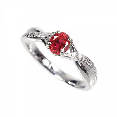 【京セラ】リング〈ルビー・天然ダイヤモンド〉クレサンベール | オーバルカット メレダイヤ クロス 7月誕生石 K18ホワイトゴールド 京都 京都市 アクセサリー ジュエリー 宝石 ギフト 人気 贈り物 ご自宅用