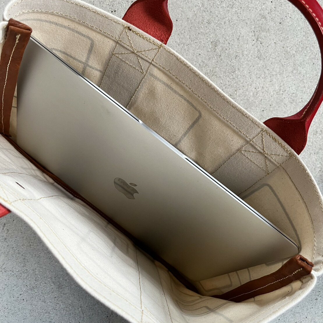 【ふるさと納税】【選べる キャンパストートバッグ『Labyrinth』『checkered flag』】帆布 ミニ バッグ 革 トート レディース メンズ 大きめ 小さめ A4サイズ ノートPC タブレット 収納 通学 通勤 ビジネス 学生 サムネイル2