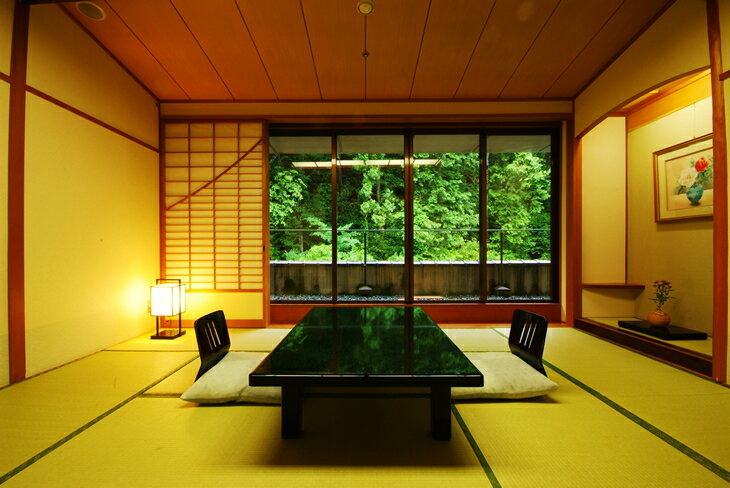 京都 湯の花温泉 松園荘保津川亭 4名様 宿泊券(スタンダード客室) 1泊2日(朝食・夕食付き)≪京都 旅行 温泉 旅館 ホテル 観光 トラベル チケット クーポン 旅行券≫☆月間MVPふるさと納税賞 第1号（2020年10月）・SDGs未来都市亀岡