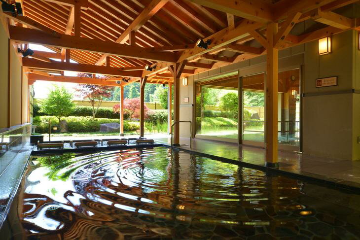 【ふるさと納税】京都 湯の花温泉 おもてなしの宿 渓山閣 ペア 宿泊券(1泊2食付)≪京都 旅行 温泉 旅館 ホテル 観光 トラベル チケット クーポン 旅行券≫☆月間MVPふるさと納税賞 第1号（2020年10月）・SDGs未来都市亀岡 サムネイル3
