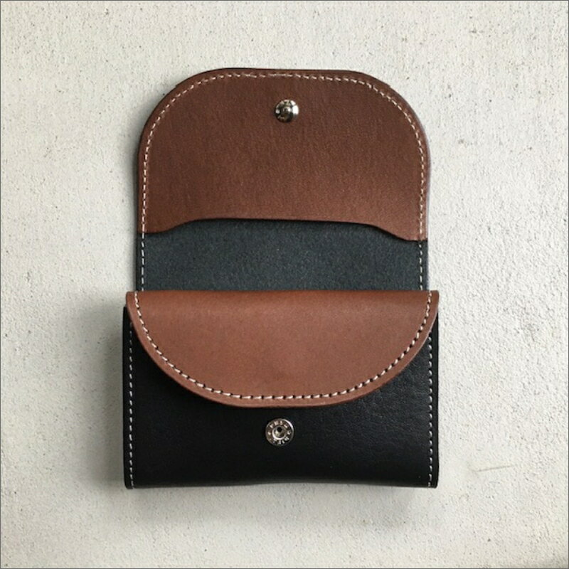 【ふるさと納税】カードケース（ブラック）　レザー れざー 本革 コインケース カードケース 名刺ケース 財布 サイフ 革小物 革製品 おしゃれ オシャレ お洒落 シンプル ギフト プレゼント お祝い 送料無料 サムネイル3