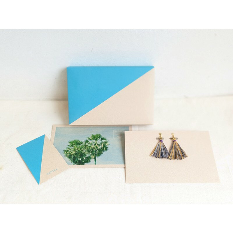 京丹後の絹糸イヤリング【カンボジアの女性たちに雇用の機会を!!】 京丹後の絹糸を使ってカンボジアの女性達が作ったイヤリング アクセサリー 絹 絹糸 サスティナブル ブレスレット イヤリング 1個 雑貨 手作業 手作り ハンドメイド