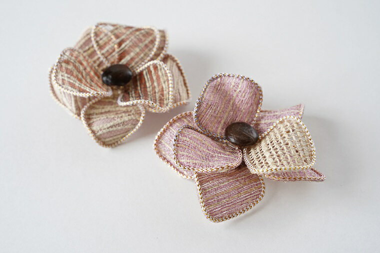 【ふるさと納税】丹後の藤布 ブローチ「吉祥藤華」【伝統工芸】 丹後の藤布 ブローチ 5枚 セット 丹後のいろどり 伝統工芸品 布 絹 サムネイル3