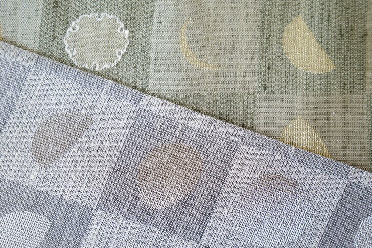 【ふるさと納税】京都・遊絲舎／真綿紬の絹糸が映える。丹後帯 半幅帯「雪月花」（グレー／さび草） 京袋帯 筆文字 美しい きれい グレー さび草 グレー色 さび草色 ふるさと納税 帯 ふるさと納税 半幅帯 ふるさと納税 着物 ふるさと納税 着物小物 ふるさと納税 和服 サムネイル2