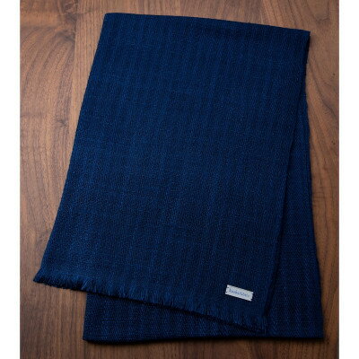 【ふるさと納税】【手織りマフラー】ネイビー 手紡ぎシルク真綿 kuskafabric 丹後の絹織物【高島屋選定品】【1341682】 サムネイル2