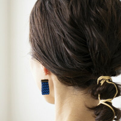 【ふるさと納税】kuska fabricのガルザイヤリング【丹後ブルー】世界でも稀な手織りファブリック【1341693】 サムネイル2